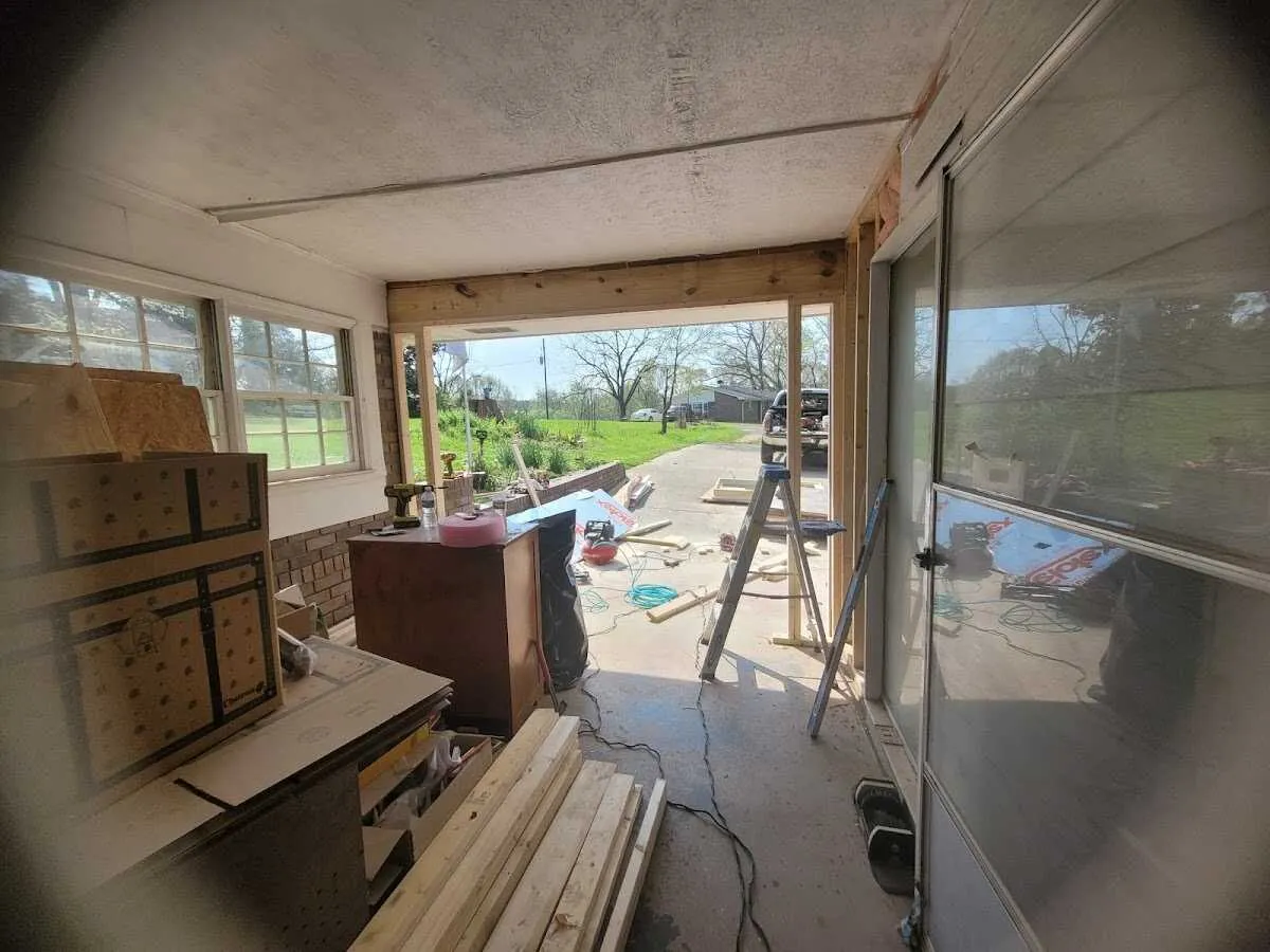 Air movers and dehumidifier for Drying & Dehumidification in Mount Rainier